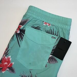 NWT Hurley Volley Swim Shorts Men's Large Hybrid Hibiscus AOP Boardshorts 7.5 In